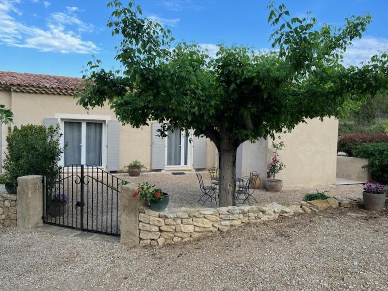 Bastide Provencale Villa Cadenet Exterior photo